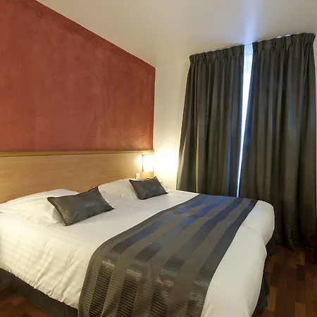 Hotel Le Grillon