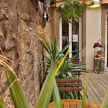 Hotel Le Grillon 3*