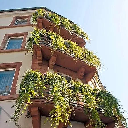 Le Grillon ستراسبورغ