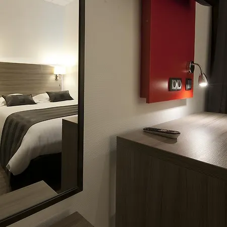 オテル ル グリヨン 3*