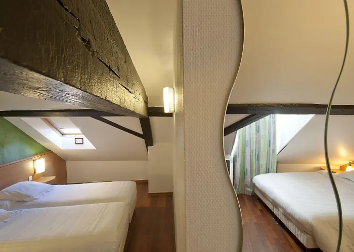 Le Grillon 3* Straatsburg