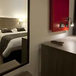 Otel Le Grillon 3*