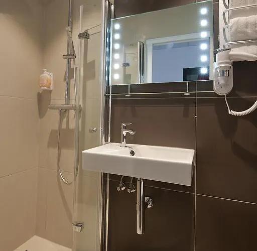 Le Grillon 3* Straatsburg